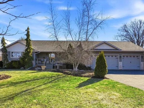 55 Emerson Valley Dr, River Falls, WI 54022