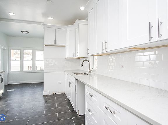 5th image of 8205 S Woodlawn Ave