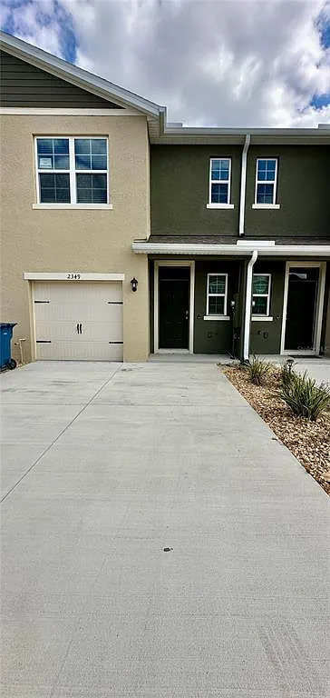 3 bed, 2.5 bath, 1515 sqft, $1,900 — Photo 1