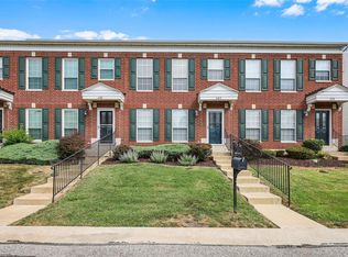 427 Parkview Place Dr, Ballwin, MO 63021