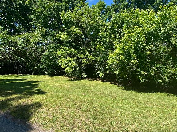 2nd image of 214 S 4th St Lot 13