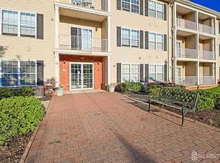 61 Liddle Ave, Edison, NJ 08837