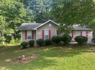 3319 Thousand Oaks Dr, Gainesville, GA 30507
