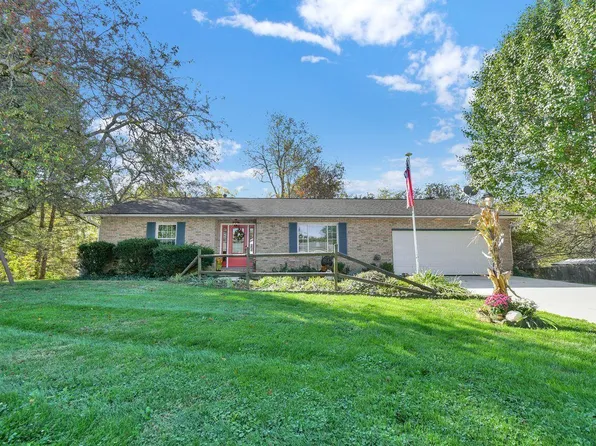 49 Kenwick Cir, Granville, OH 43023