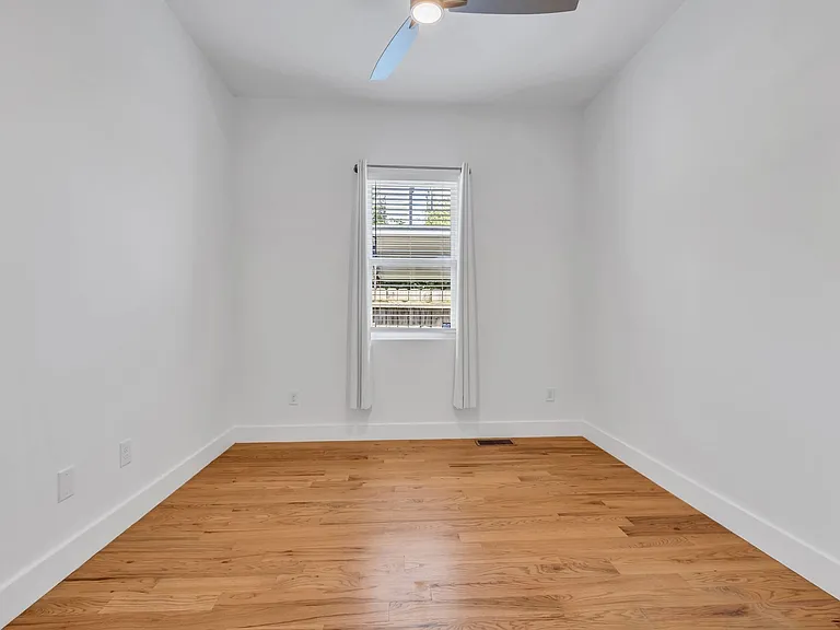1016B 13th Ave S — Photo 19