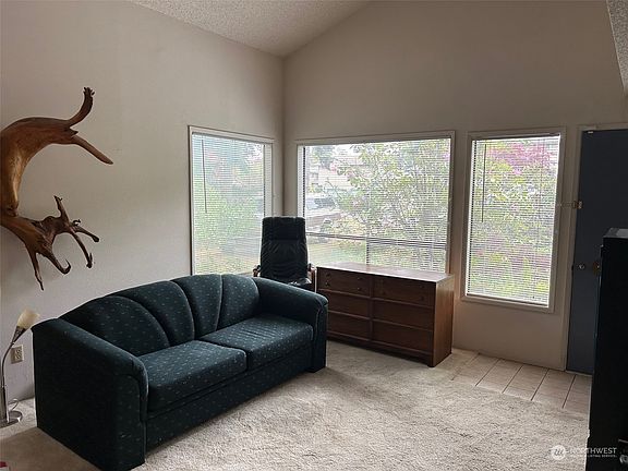 3rd image of 808 Juma Court