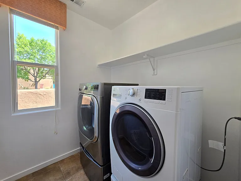 3 Wood Flower Pl — Photo 22