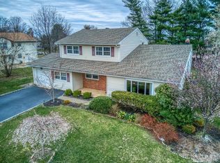 15 Downing Dr, East Brunswick, NJ 08816