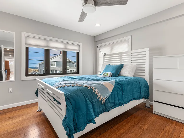 16 Commonwealth Ave #16NAUTICAL — Photo 2
