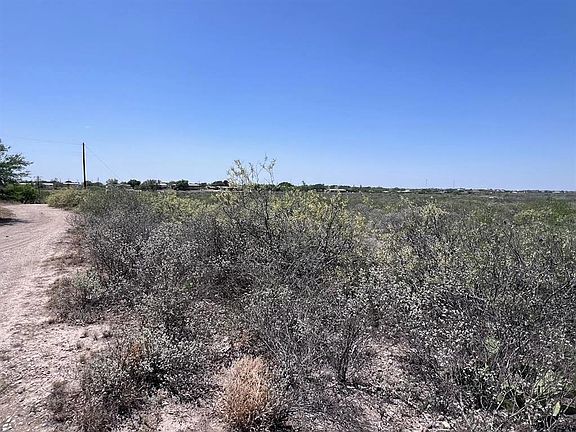 4th image of 454 Spur