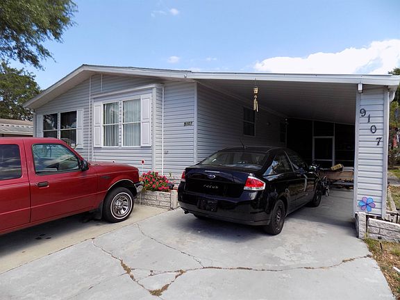 4 CAR PARKING