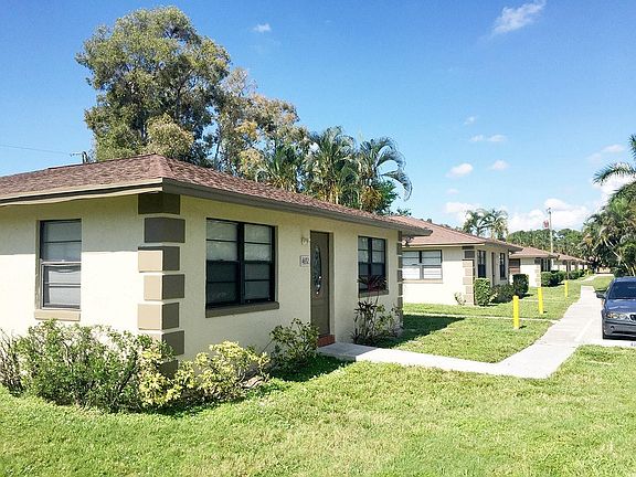 2nd image of 4652 Summit Blvd