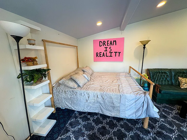 2141 Torrey Pines Rd — Photo 6