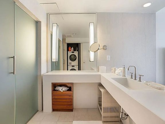 3rd image of 3101 Bayshore Dr #1406