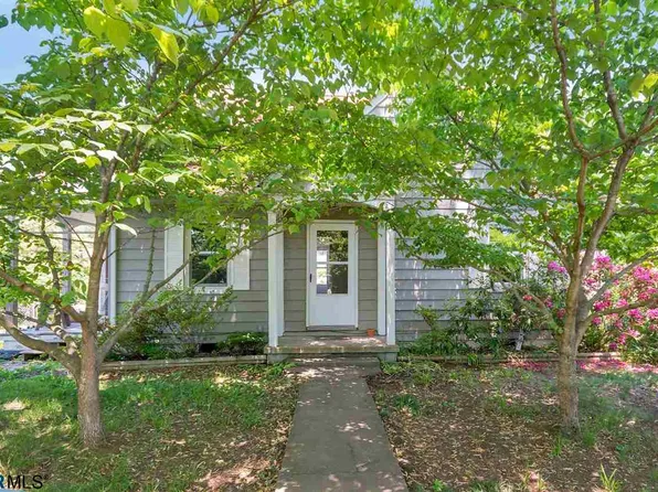 260 Pine Rd, Scottsville, VA 24590