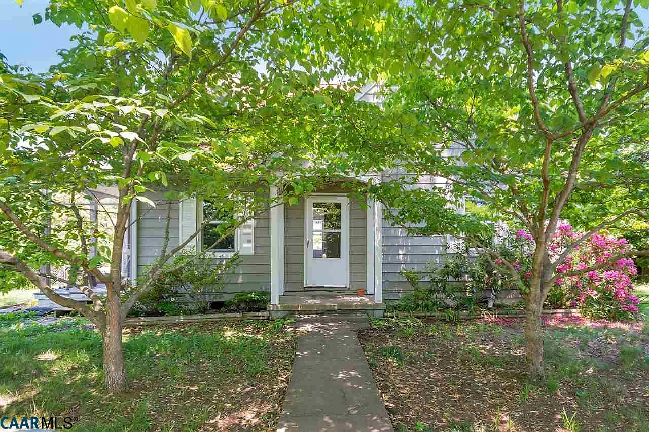 260 Pine Rd photo 1