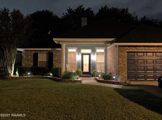 404 Pear Tree Cir, Broussard, LA 70518