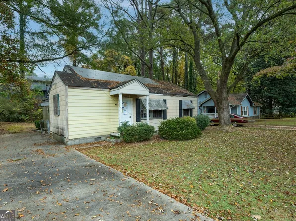 3074 Delowe Dr, East Pt, GA 30344