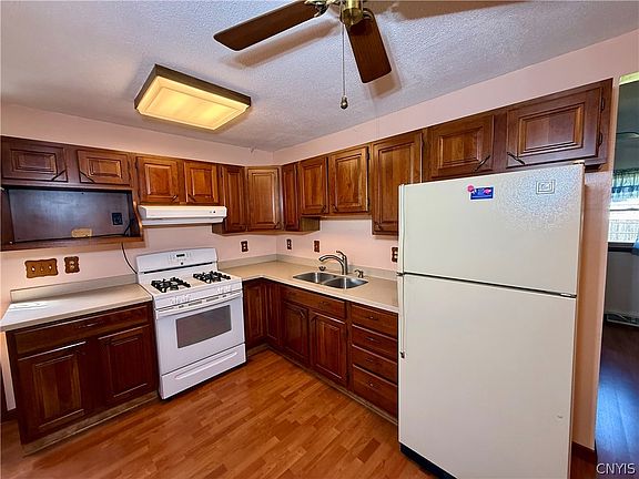 5th image of 117 Brandon Rd