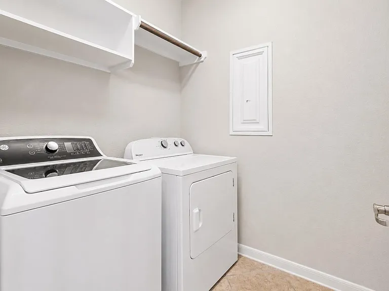 7 Umbria Ln — Photo 43