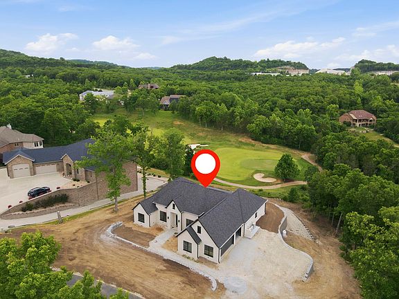 5th image of 158 Shinnecock Hills Drive