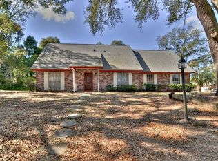1203 Lady Elaine Dr, Valrico, FL 33594