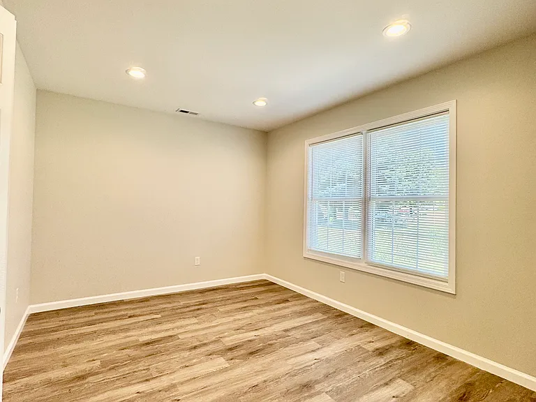 96 Duncan Ln — Photo 9