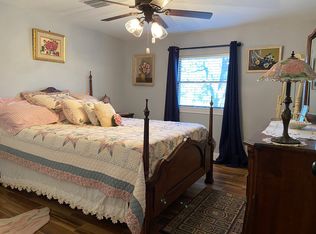 405 Tequila Ln, Brenham, TX 77833