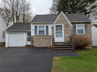 859 Britton Rd, Rochester, NY 14616