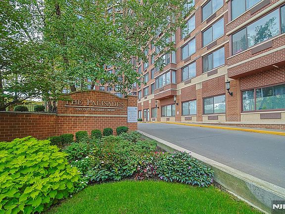 2nd image of 100 Old Palisade Road #3415