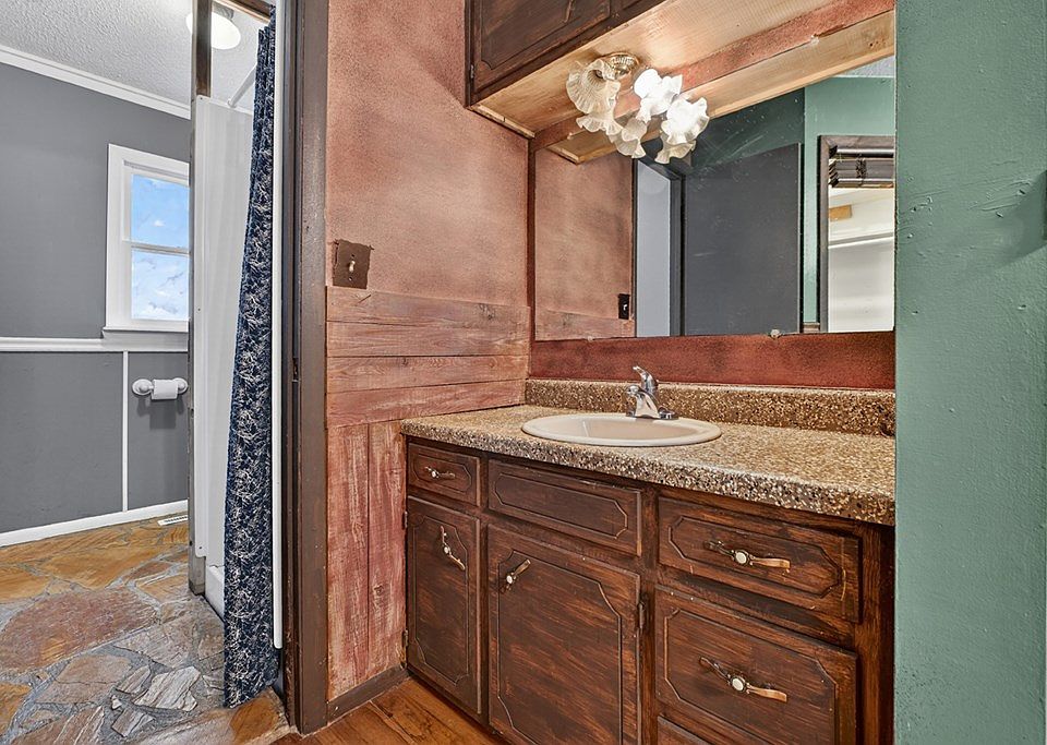 52nd image of 111 Candlewood Ln
