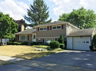 171 Dierdre Dr, Rochester, NY 14617