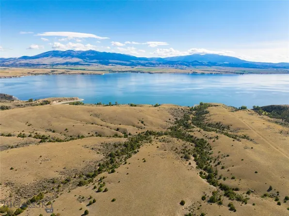 5A Open Range Trl, Winston, MT 59647