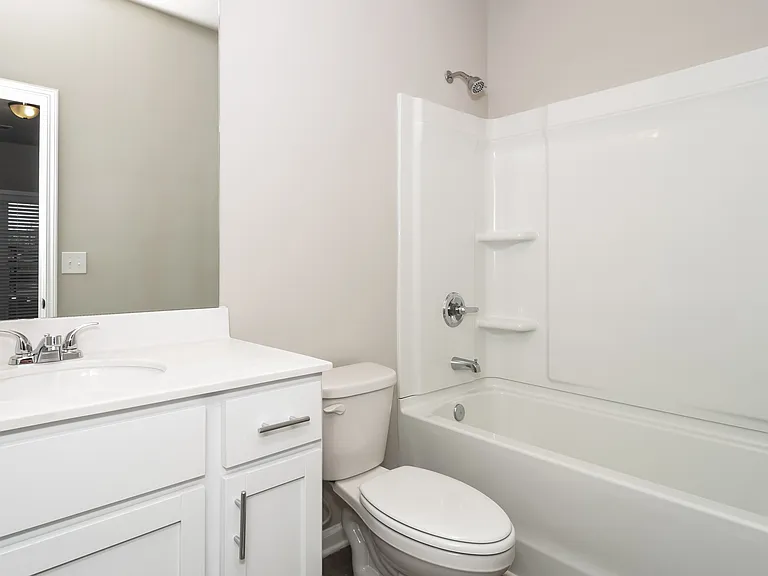 819 Calvin Park Dr — Photo 12