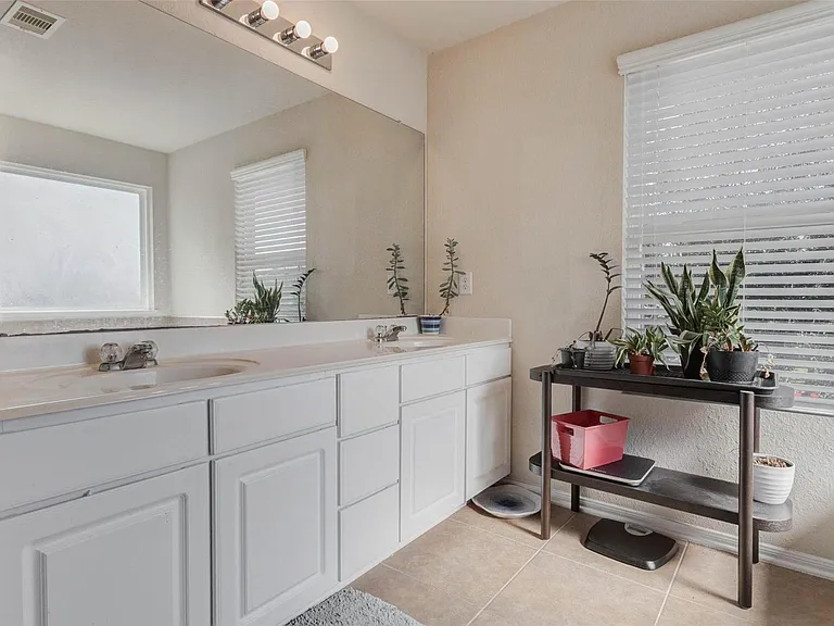 3027 Upland Spring Trce — Photo 18
