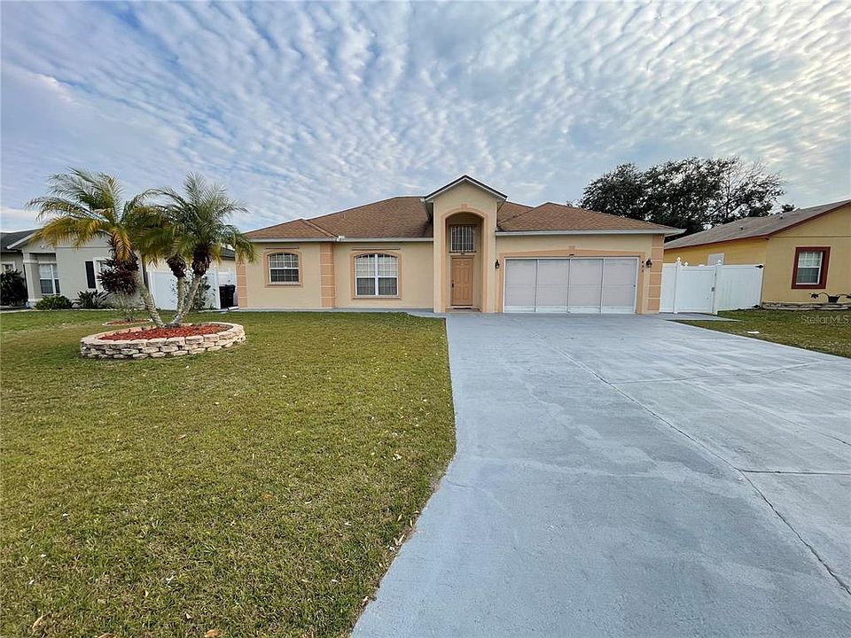 1st image of 453 Spike Ct