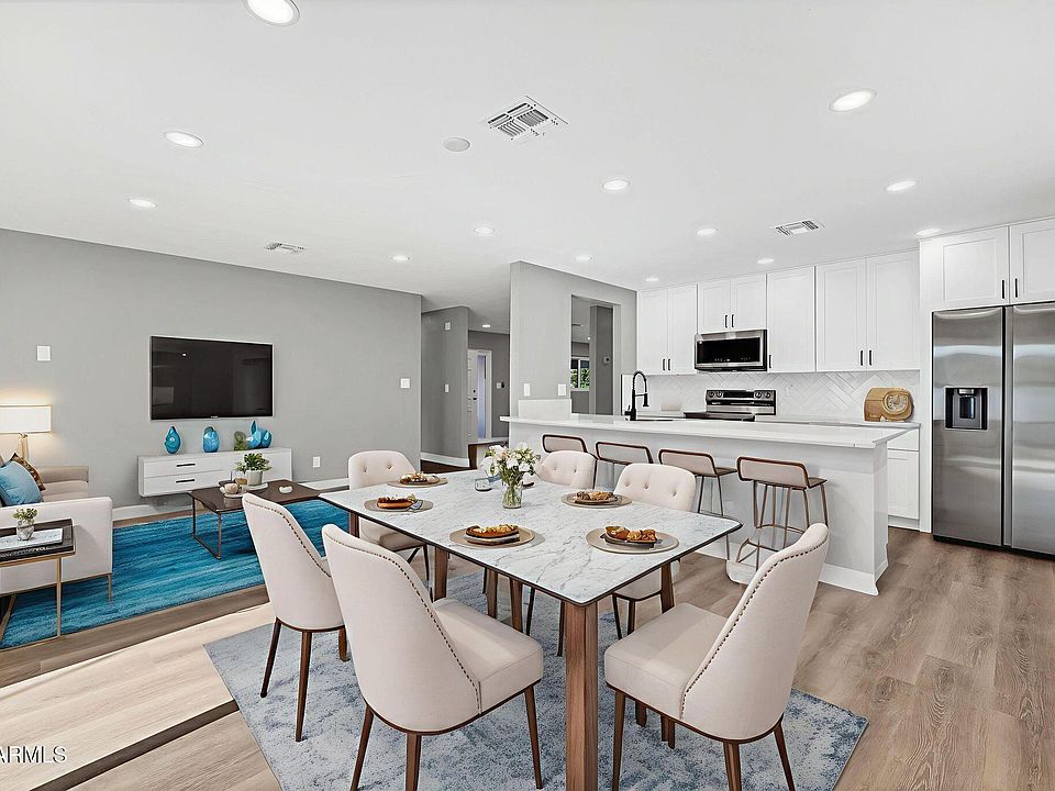 1st image of 8219 E WHITTON Avenue