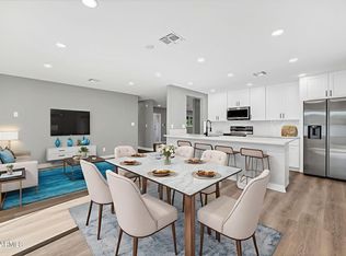 8219 E WHITTON Avenue, Scottsdale, AZ 85251