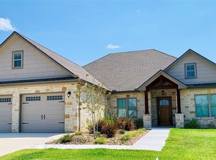 106 Fosters Branch Dr, Schulenburg, TX 78956