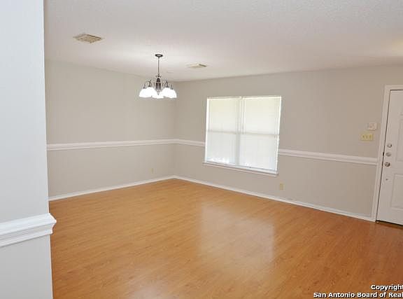 5th image of 15811 Colton Wl