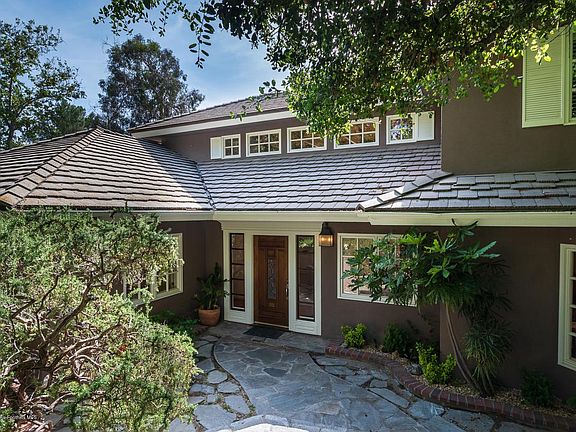 3rd image of 5217 Jessen Dr