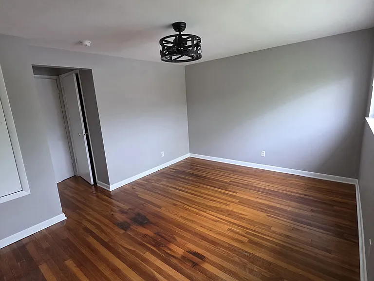 237 Broad Meadows Blvd — Photo 8