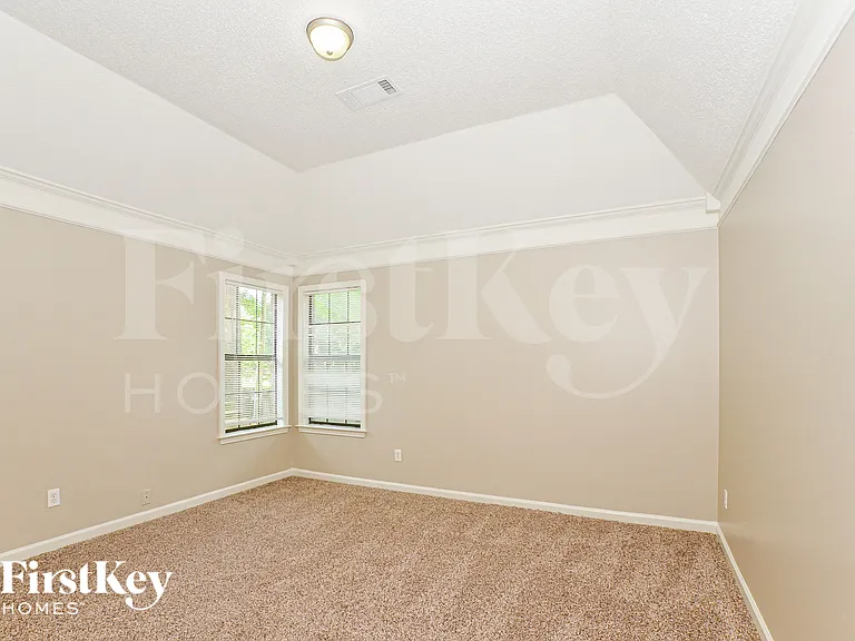 4538 Kings Grant Dr — Photo 10