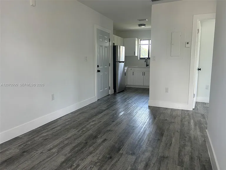 3417 NW 22nd Ave #12 — Photo 7
