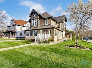 308 W Wooster St, Bowling Green, OH 43402