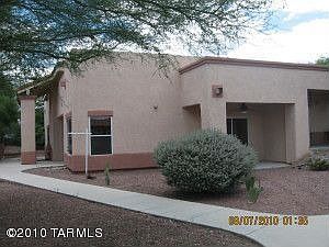 2nd image of 1549 N Paseo La Tinaja