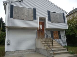 99 Washington St, Central Falls, RI 02863