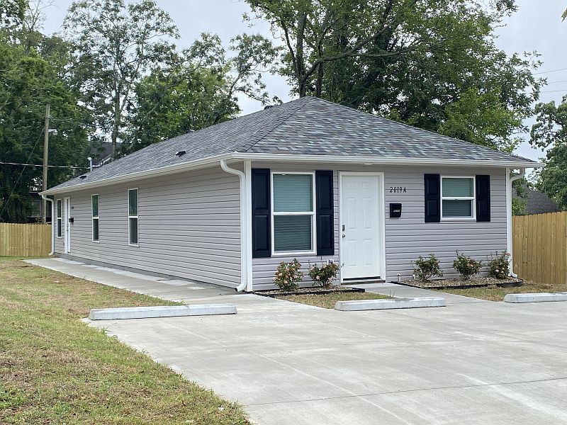 1st image of 2019 Wright Ave Unit B