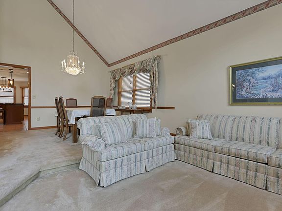 4th image of 4736 Hunting Creek Dr