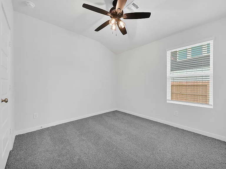 2634 Chivalry Ln — Photo 27
